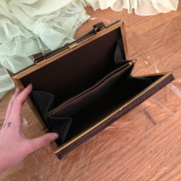 sold 🐊 vintage patent leather snake skin purse - Picture 3 of 4